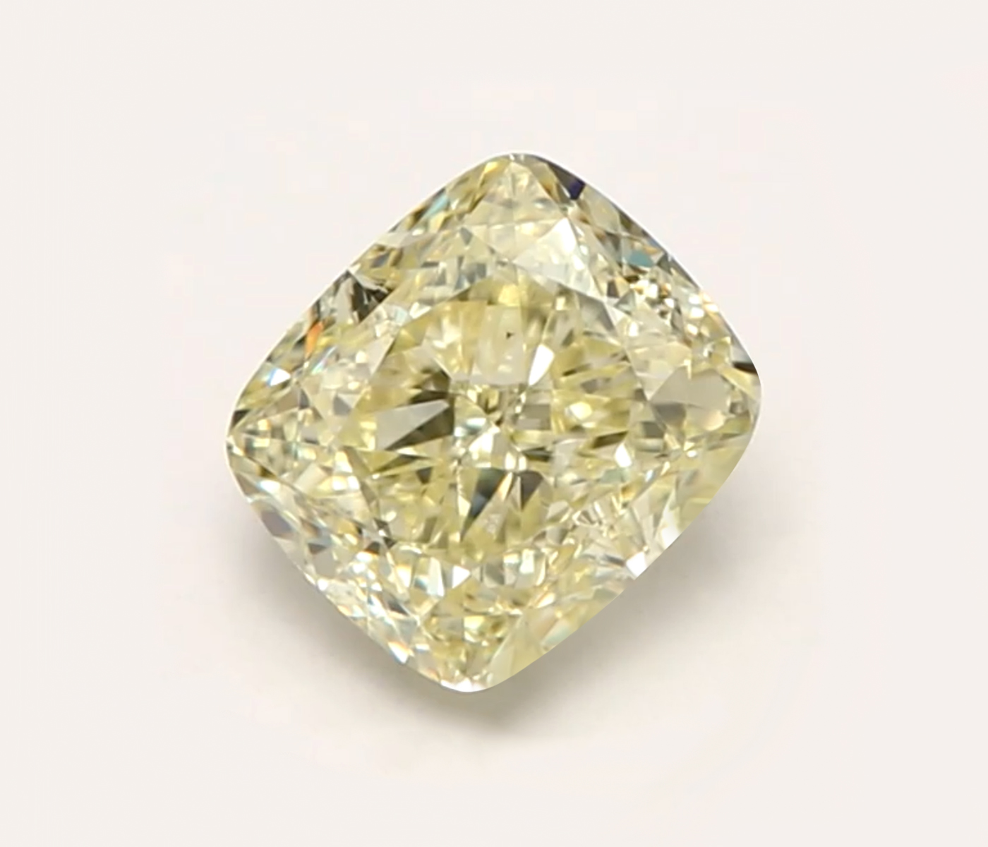 GIA-1477286585 GIA-1477286585